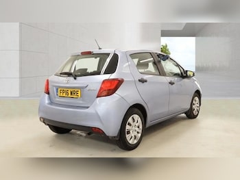 Used Toyota Yaris 2016 for sale - 78431108: Photo