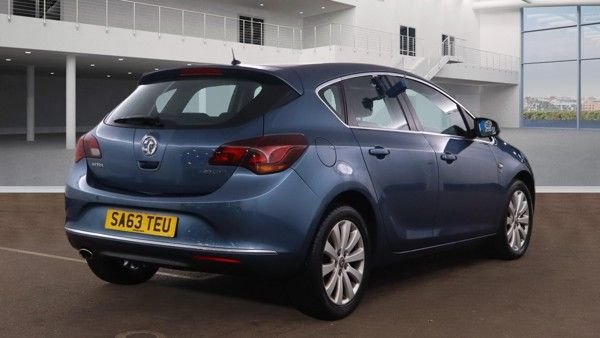 Used Vauxhall Astra 2013 for sale - 76962515: Photo 4