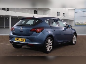 Used Vauxhall Astra 2013 for sale - 76962515: Photo