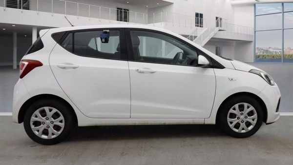 Used Hyundai i10 2014 for sale - 77672708: Photo 5