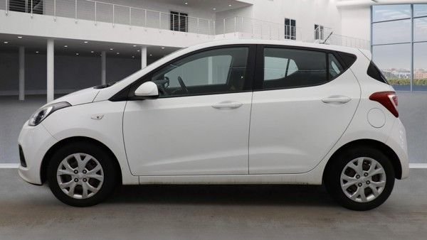 Used Hyundai i10 2014 for sale - 77672708: Photo 6