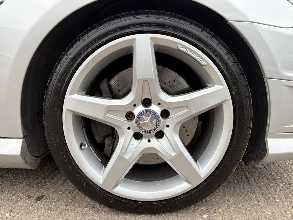 Used Mercedes-Benz SLK 2012 for sale - 76080742: Photo 16