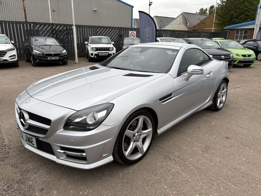 Used Mercedes-Benz SLK 2012 for sale - 76080742: Photo 2