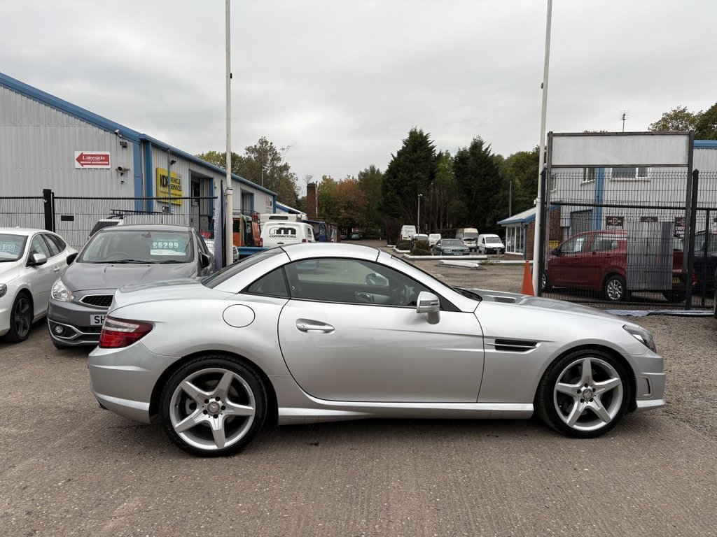 Used Mercedes-Benz SLK 2012 for sale - 76080742: Photo 5