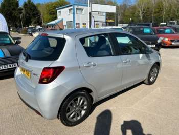 Used Toyota Yaris 2014 for sale - 74121971: Photo