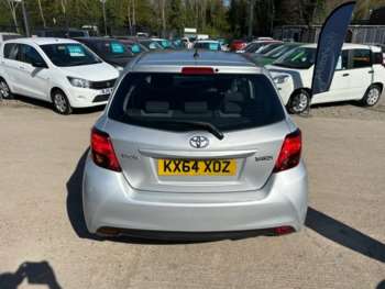 Used Toyota Yaris 2014 for sale - 74121971: Photo