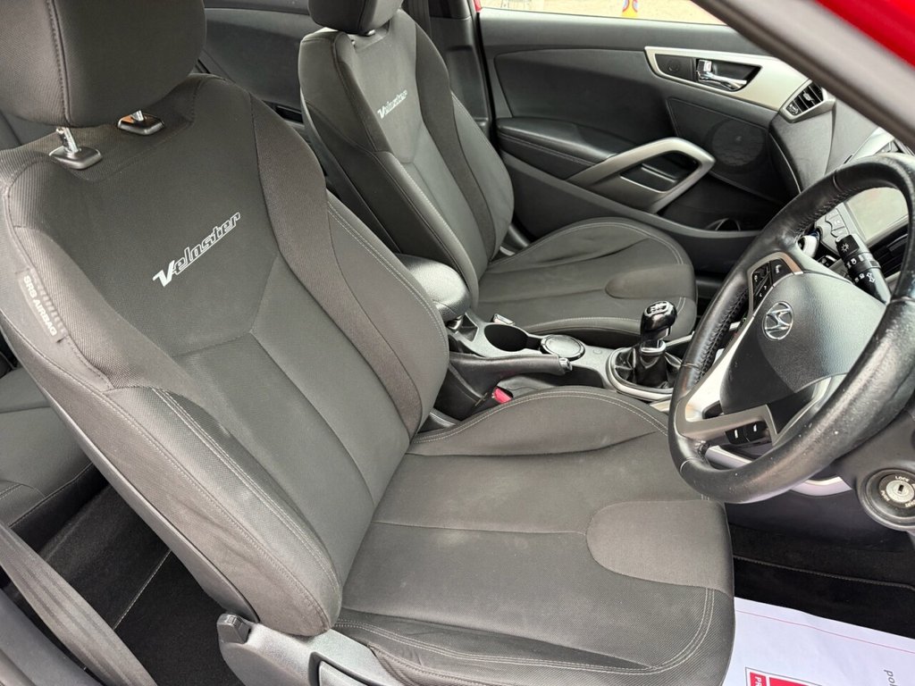 Used Hyundai Veloster 2013 for sale - 76098225: Photo 11