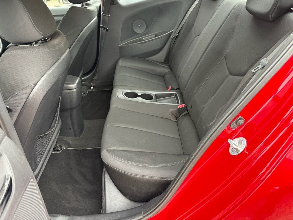 Used Hyundai Veloster 2013 for sale - 76098225: Photo 16