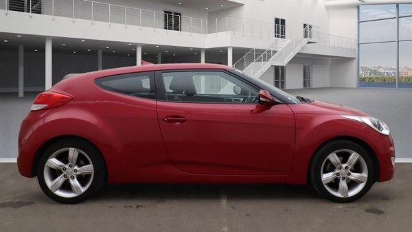 Used Hyundai Veloster 2013 for sale - 76098225: Photo 2