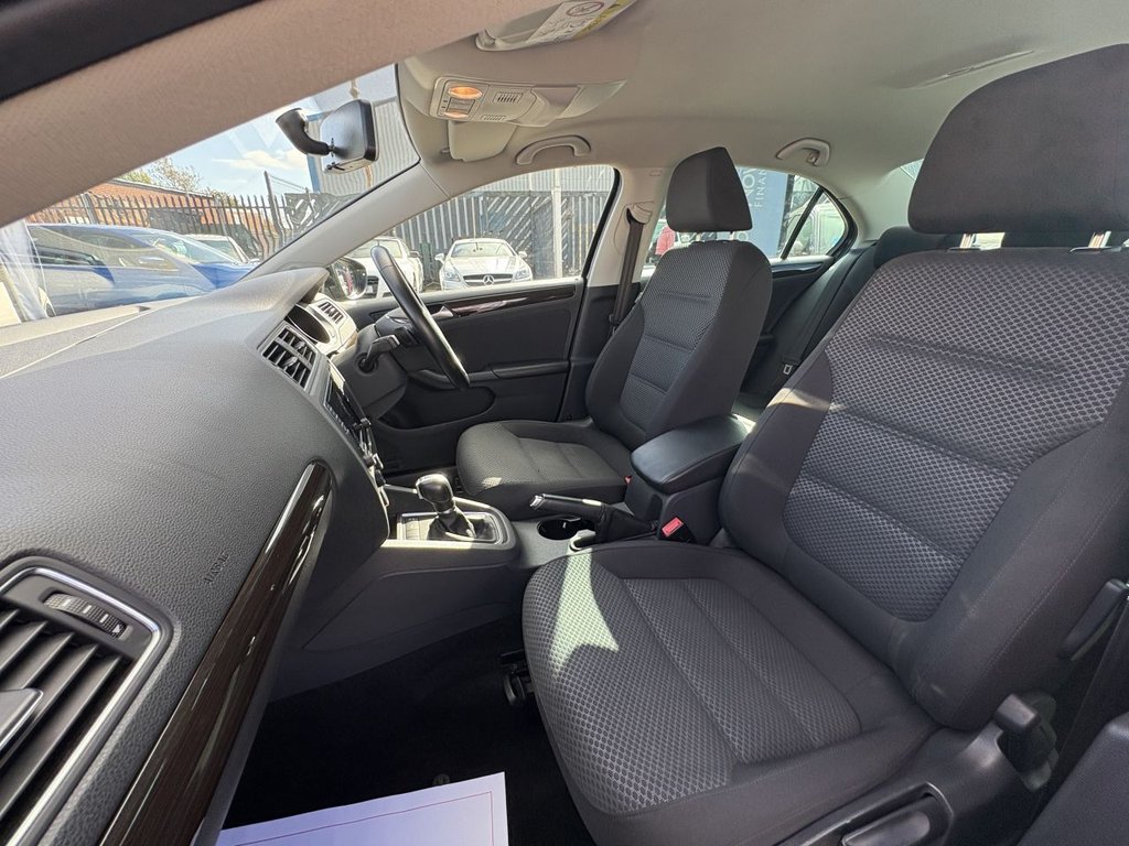 Used Volkswagen Jetta 2017 for sale - 76080745: Photo 27