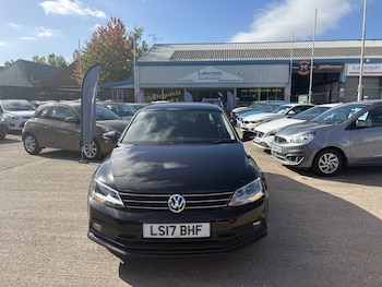 Used Volkswagen Jetta 2017 for sale - 76080745: Photo