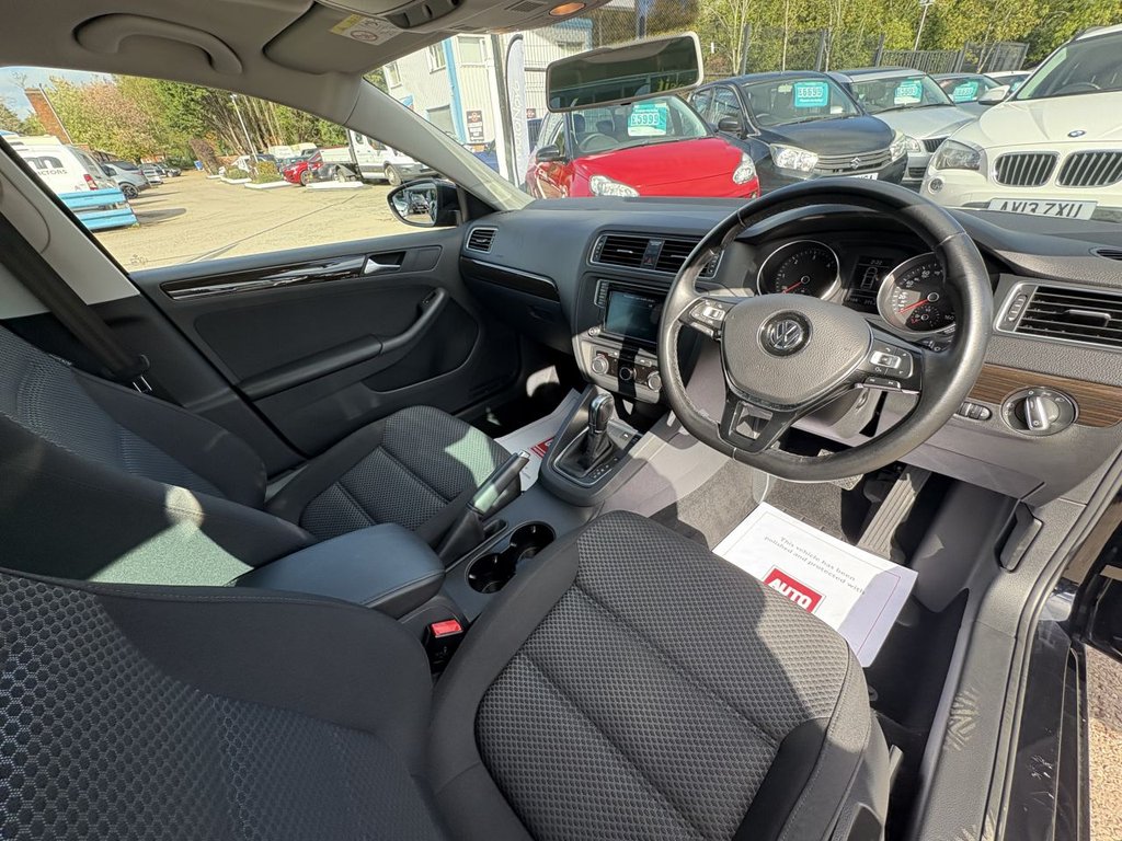 Used Volkswagen Jetta 2017 for sale - 76080745: Photo 30