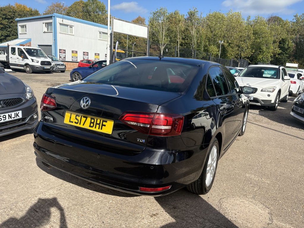Used Volkswagen Jetta 2017 for sale - 76080745: Photo 9