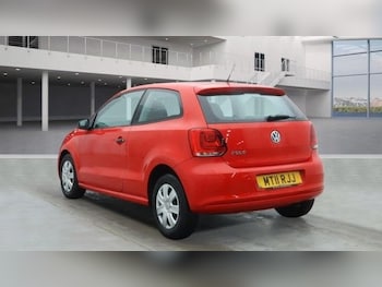 Used Volkswagen Polo 2011 for sale - 77560540: Photo