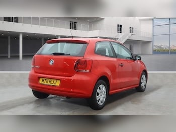 Used Volkswagen Polo 2011 for sale - 77560540: Photo