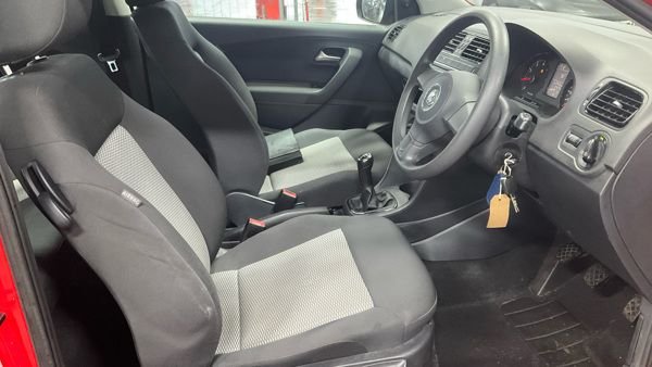 Used Volkswagen Polo 2011 for sale - 77560540: Photo 8