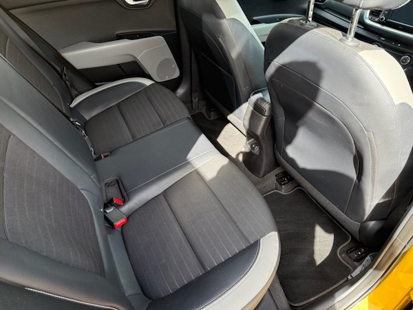 Used Kia Stonic 2017 for sale - 75752898: Photo 11