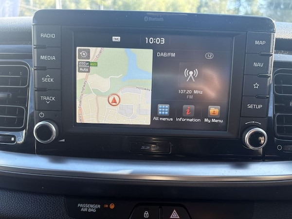 Used Kia Stonic 2017 for sale - 75752898: Photo 32