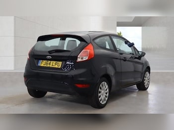 Used Ford Fiesta 2015 for sale - 78570370: Photo