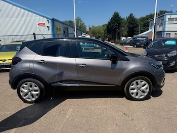 Used Renault Captur 2017 for sale - 78901107: Photo