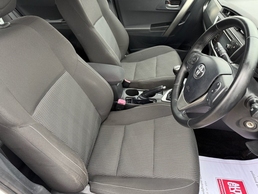 Used Toyota Auris 2013 for sale - 75614985: Photo 10