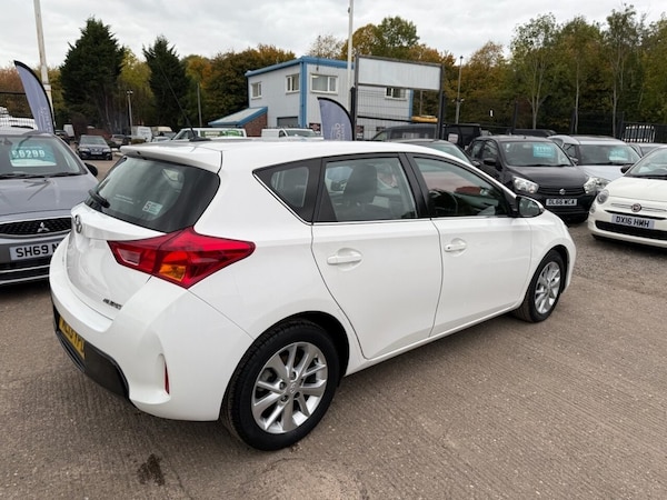 Used Toyota Auris 2013 for sale - 75614985: Photo 3