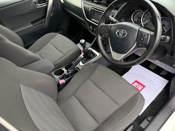 Used Toyota Auris 2013 for sale - 75614985: Photo 9