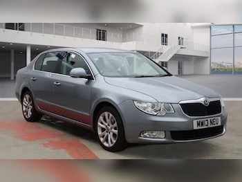 Used Skoda Superb 2013 for sale - 77276374: Photo