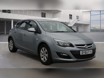 Used Vauxhall Astra 2015 for sale - 77280766: Photo