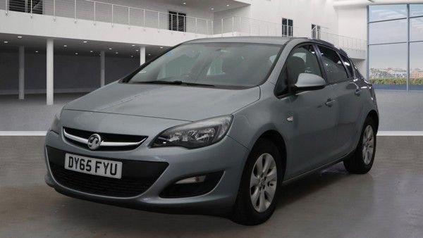 Used Vauxhall Astra 2015 for sale - 77280766: Photo 2