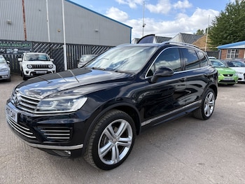 Used Volkswagen Touareg 2017 for sale - 75460460: Photo