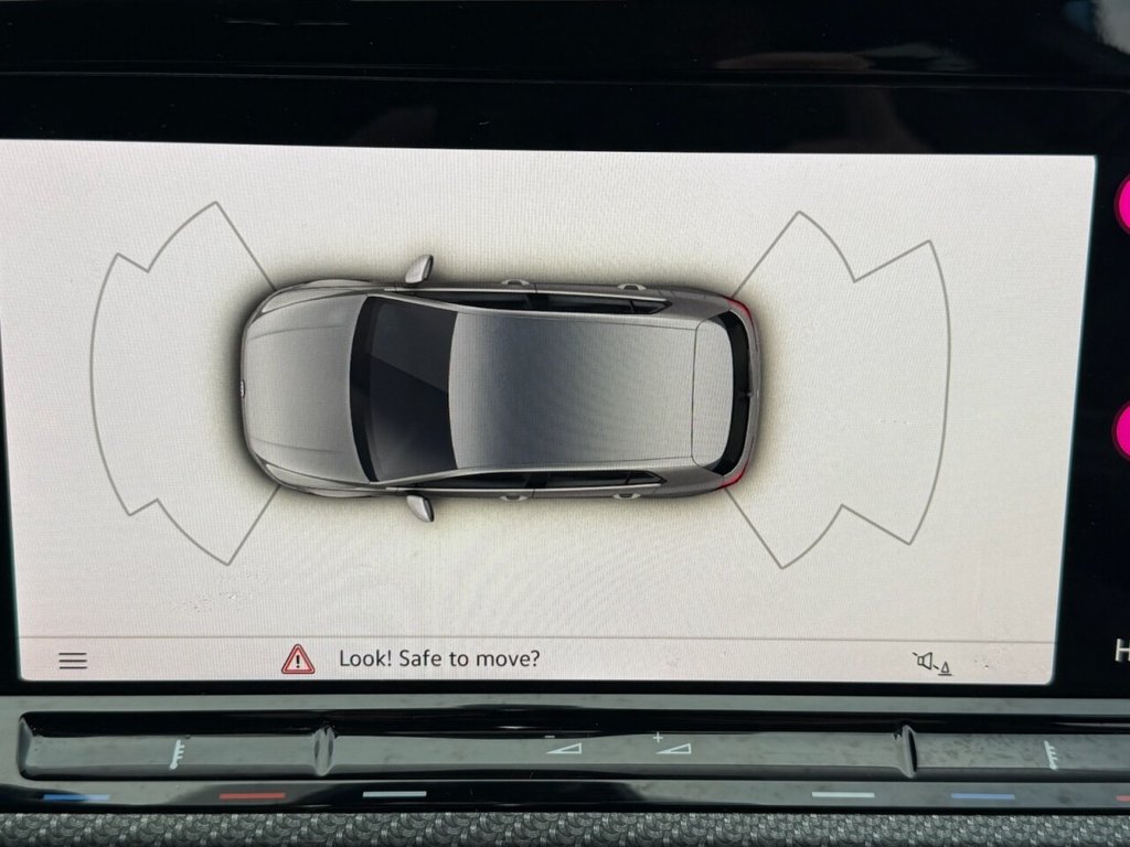 Used Volkswagen Golf 2021 for sale - 77263842: Photo 28