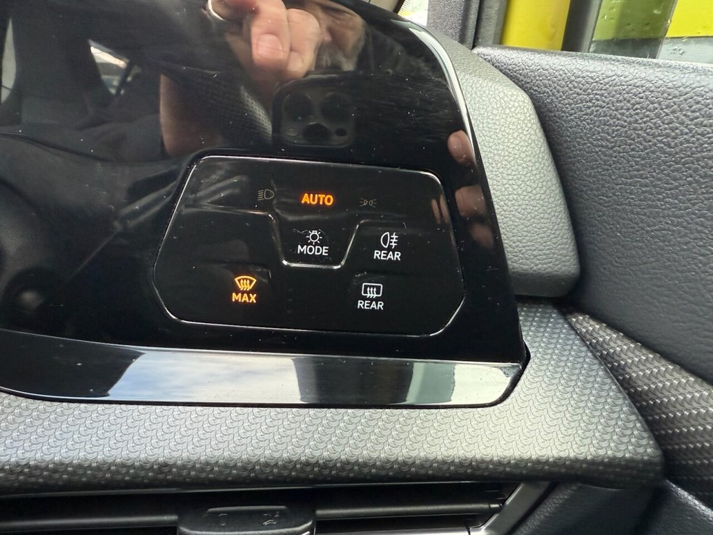 Used Volkswagen Golf 2021 for sale - 77263842: Photo 33