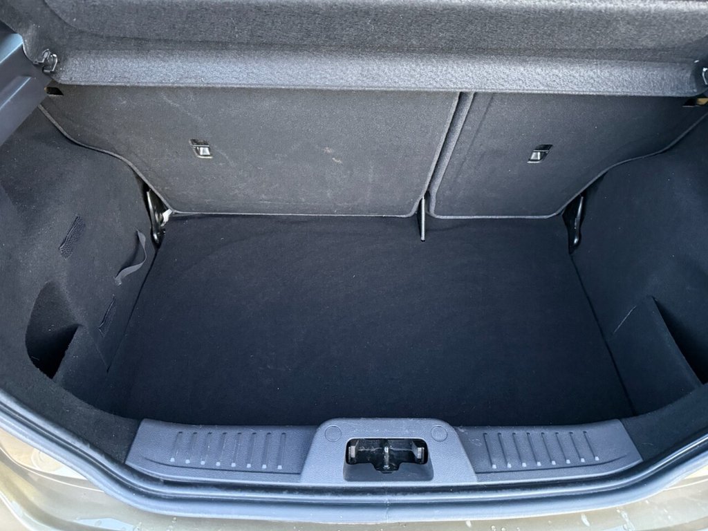 Used Ford Fiesta 2015 for sale - 76768352: Photo 14