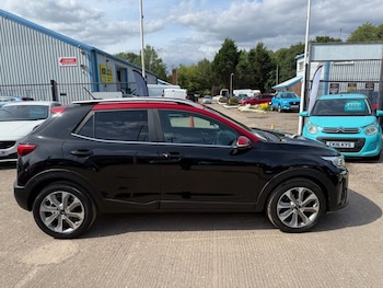 Used Kia Stonic 2018 for sale - 75242648: Photo