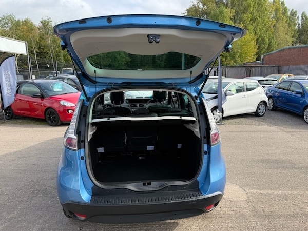 Used Renault Scenic 2012 for sale - 75992498: Photo 15