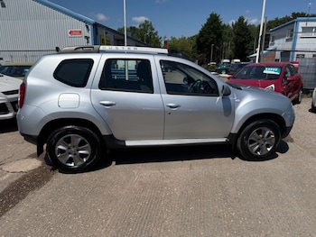 Used Dacia Duster 2016 for sale - 79046351: Photo