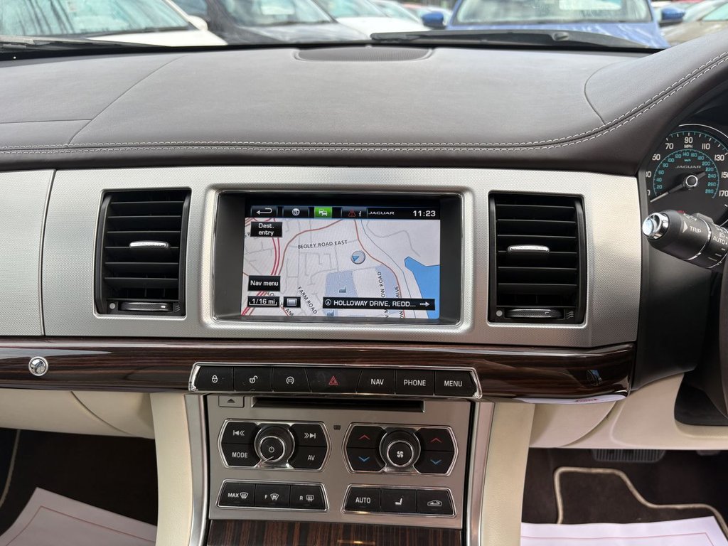 Used Jaguar XF 2015 for sale - 76333554: Photo 24