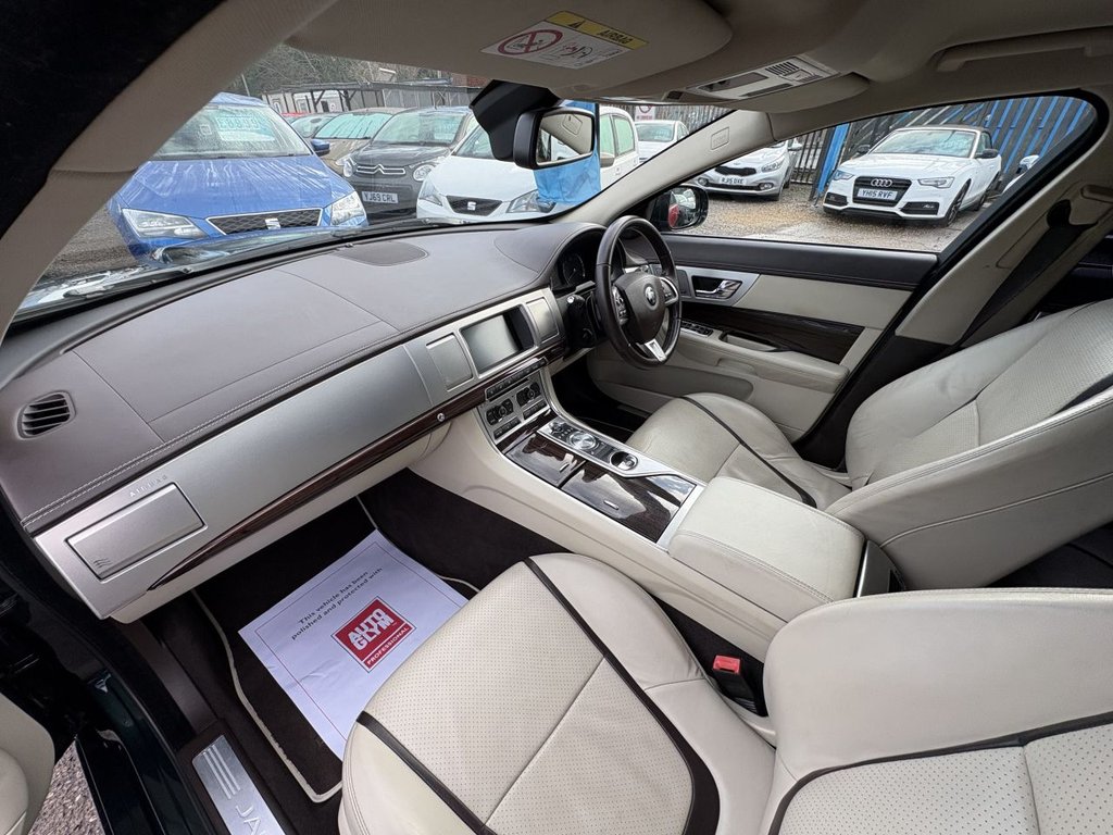 Used Jaguar XF 2015 for sale - 76333554: Photo 26