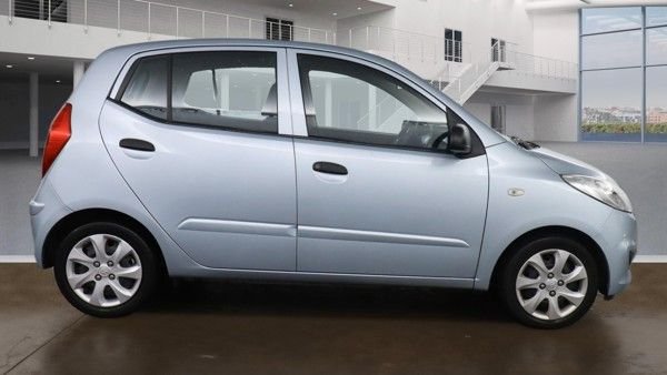 Used Hyundai i10 2012 for sale - 76937455: Photo 5