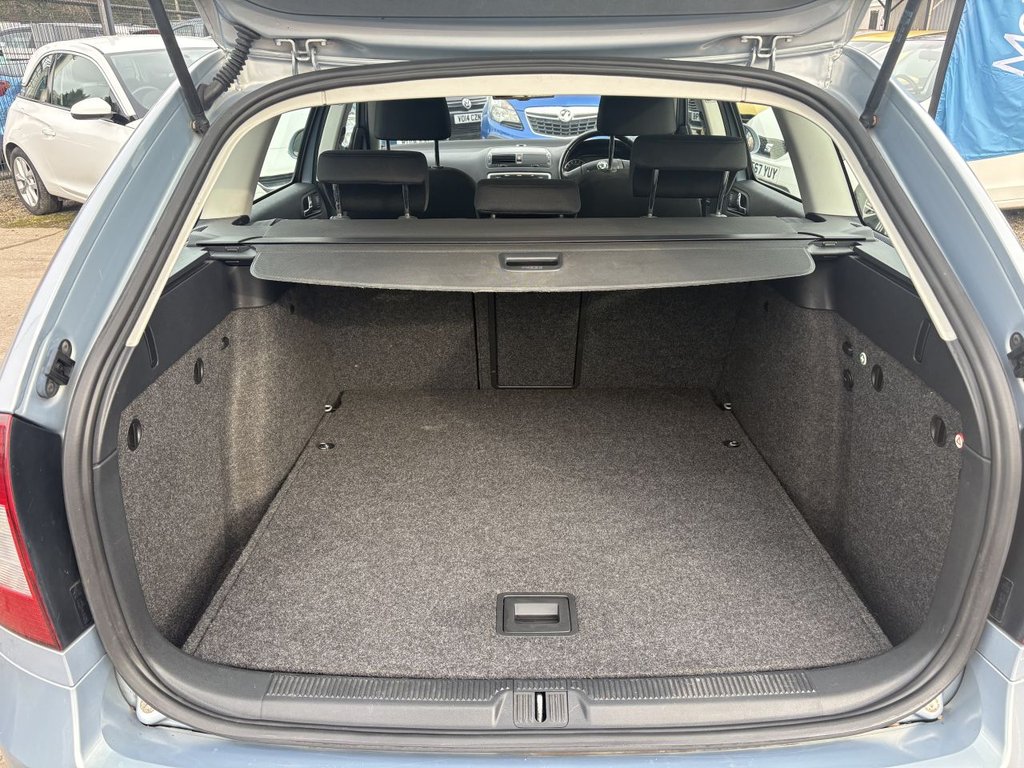 Used Skoda Octavia 2010 for sale - 77608890: Photo 5