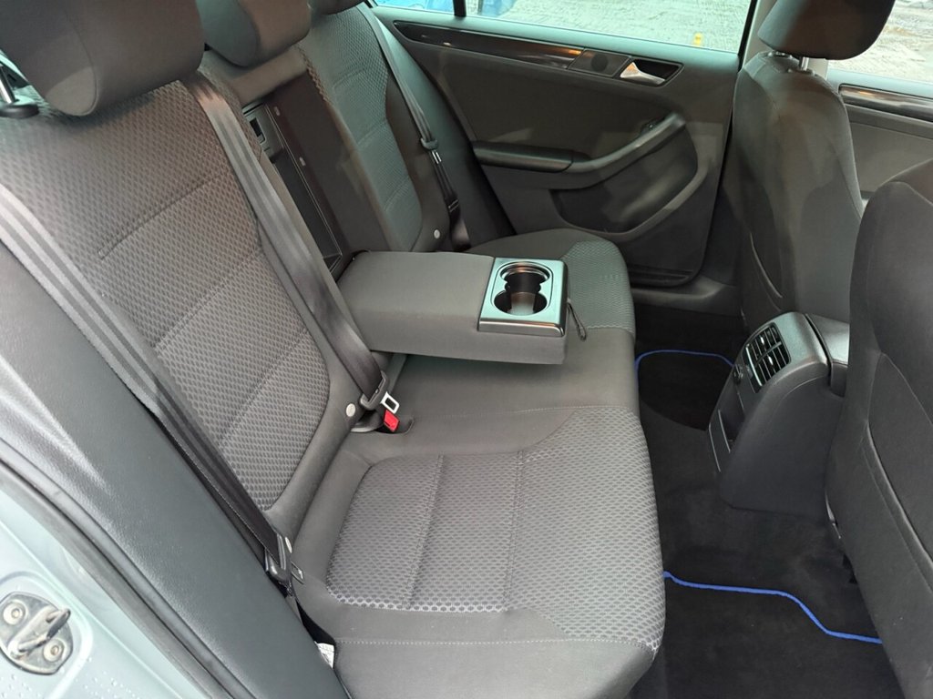 Used Volkswagen Jetta 2013 for sale - 76223990: Photo 14