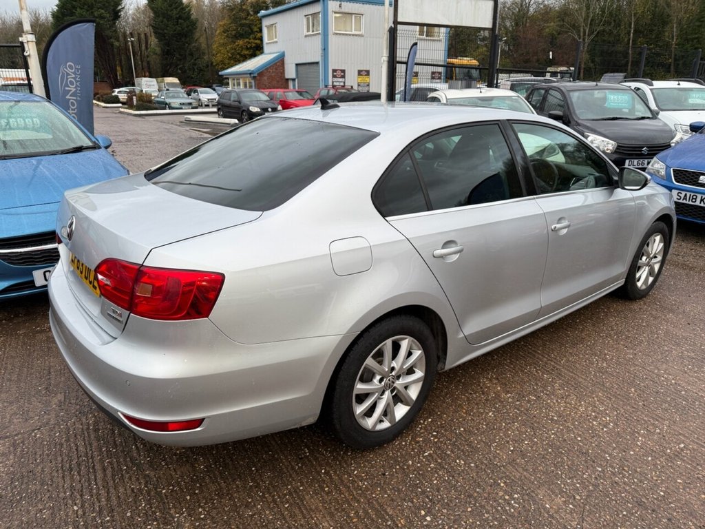 Used Volkswagen Jetta 2013 for sale - 76223990: Photo 3