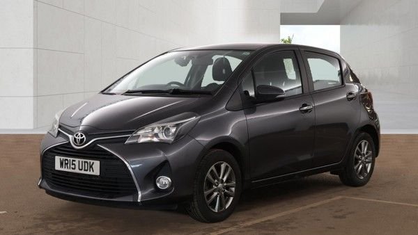 Used Toyota Yaris 2015 for sale - 78206590: Photo 2