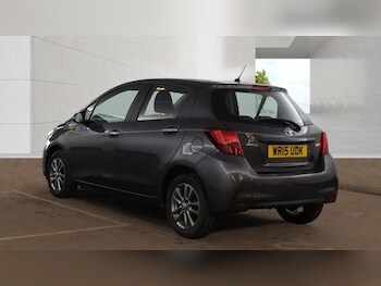 Used Toyota Yaris 2015 for sale - 78206590: Photo