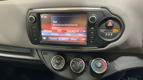 Used Toyota Yaris 2015 for sale - 78206590: Photo 9