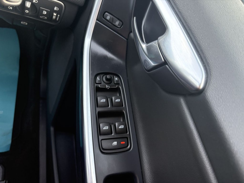 Used Volvo XC60 2017 for sale - 75752896: Photo 26