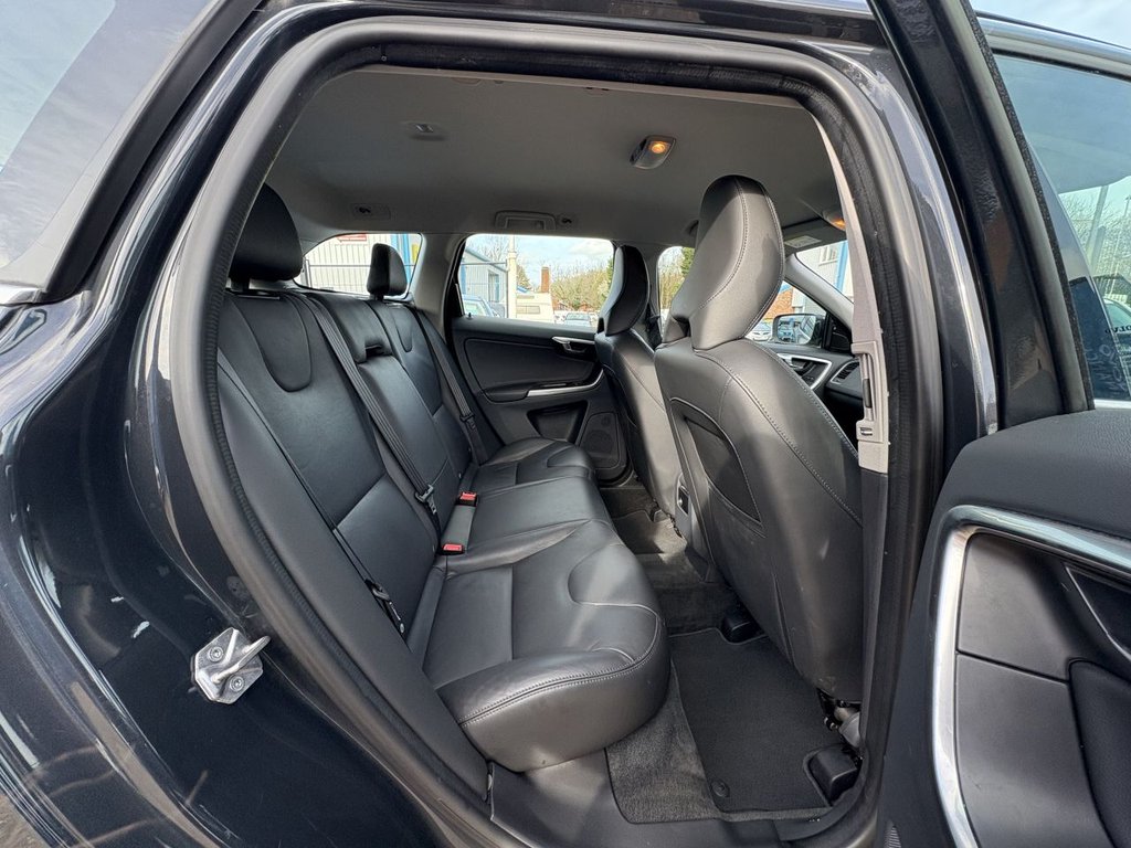 Used Volvo XC60 2017 for sale - 75752896: Photo 35