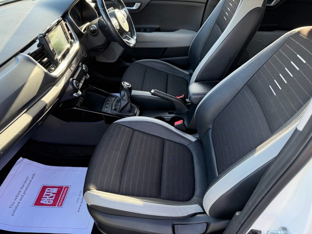 Used Kia Stonic 2018 for sale - 76570336: Photo 21