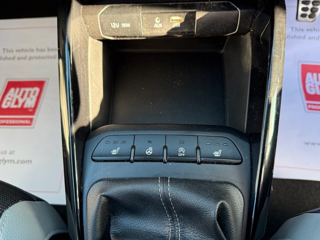 Used Kia Stonic 2018 for sale - 76570336: Photo 24